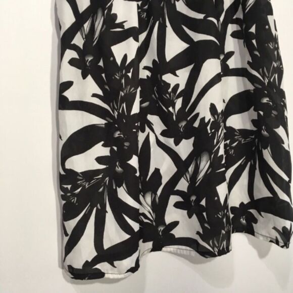 NWT BB DAKOTA TASSEL WHITE/ BLACK SLEEVELESS LIGHTWEIGHT TANK TOP XS RESORTWEAR - Picture 5 of 11